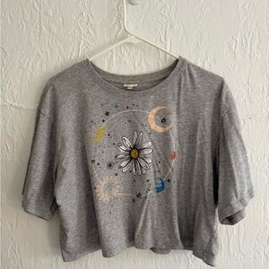 Gray Graphic Women’s Crop Top